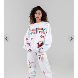 Mayfair group x iscreamcolor Somebody Loves You Sweatshirt one size regular
